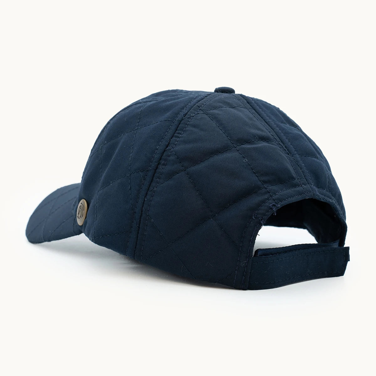 Gorra Paula Clásic Shield Azul Marino Acolchado vista posterior - sompaula