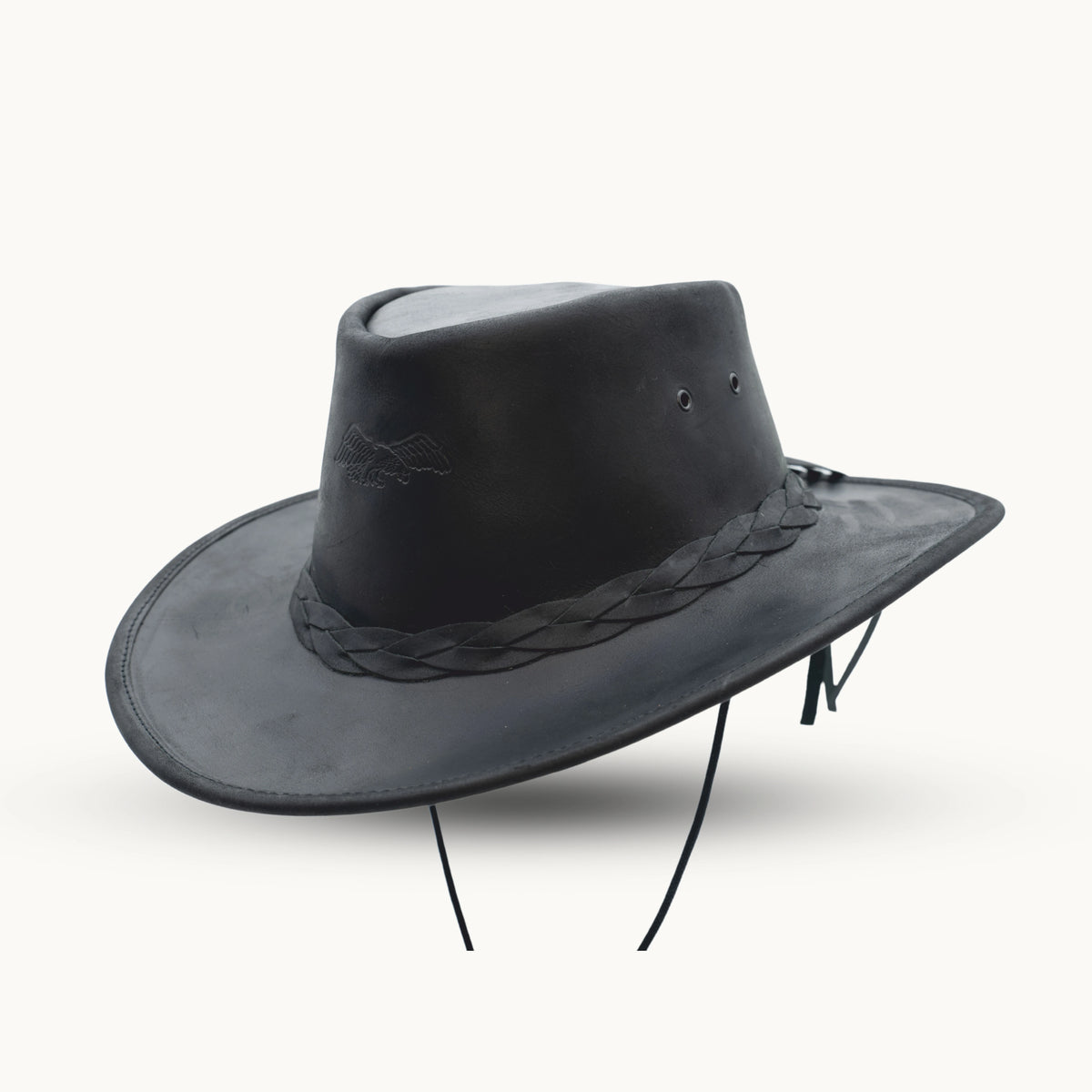 Detalle del sombrero Aussie Eagle negro