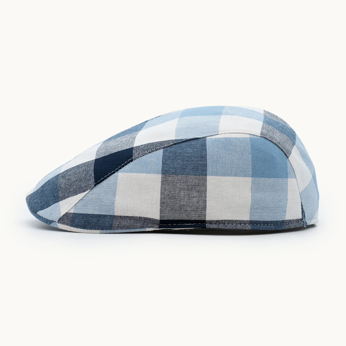 gorra cuadros azul claro vista lateral diseño cómodo y ligero