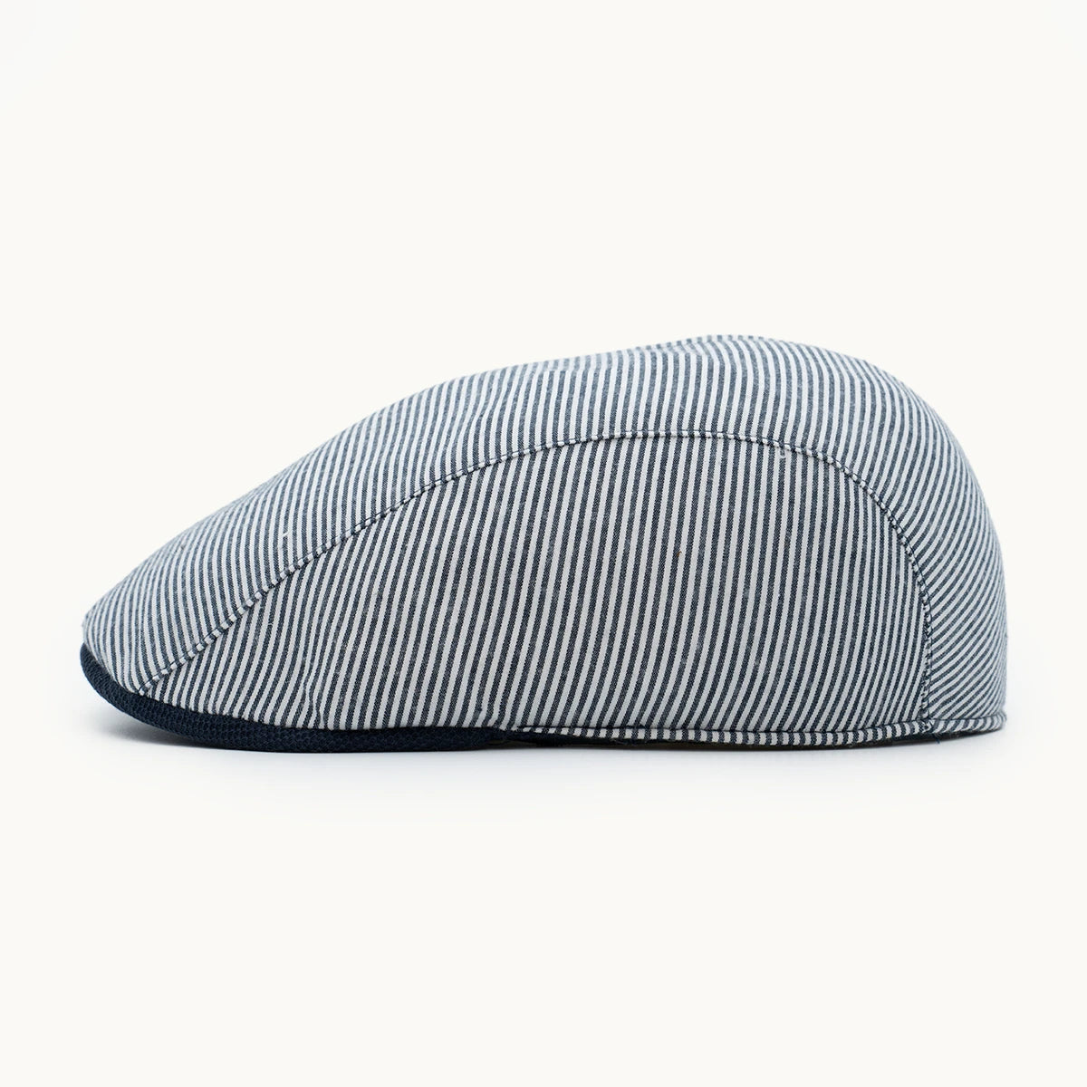 gorra rayas azul marino vista lateral diseño cómodo y ligero