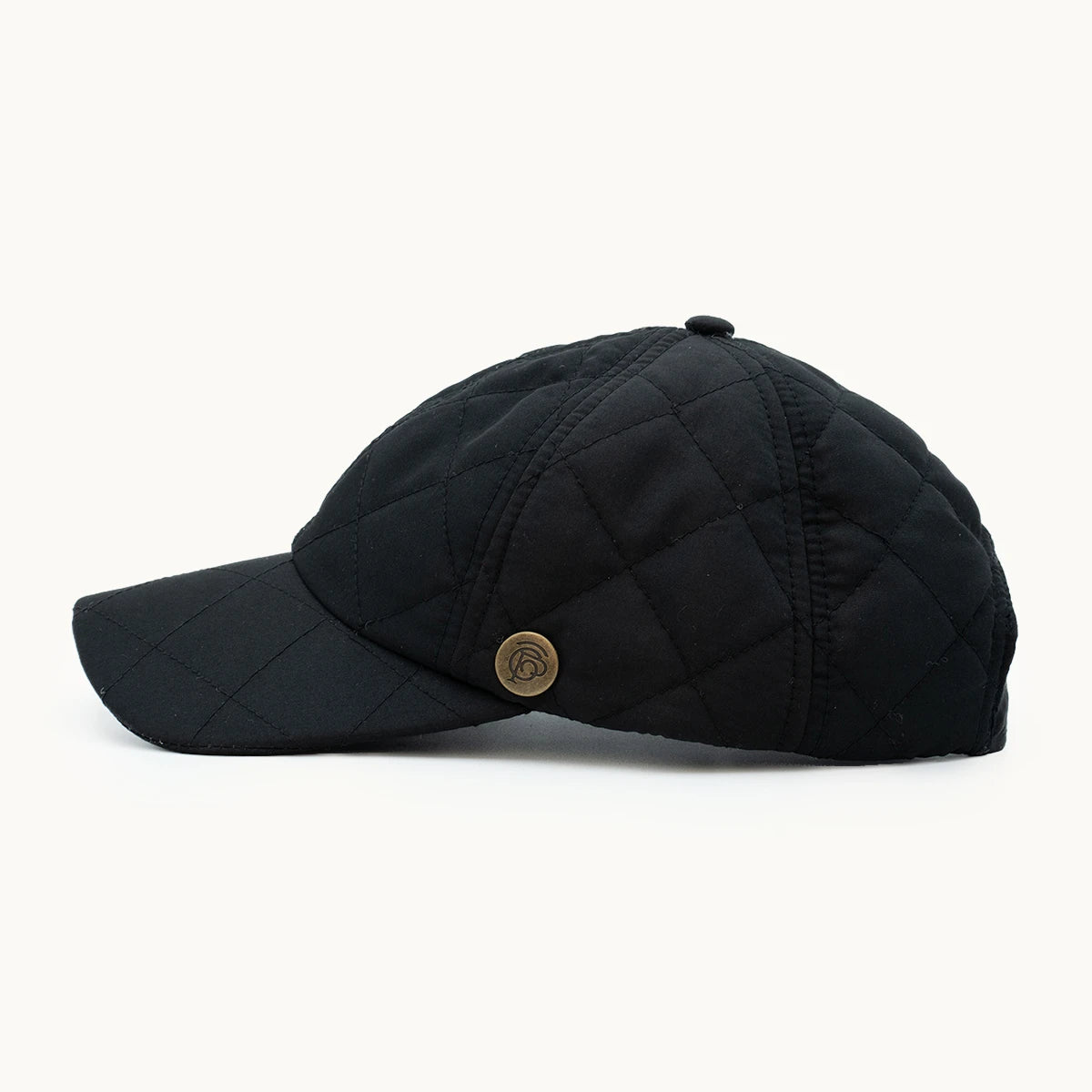Gorra Paula Clásic Shield Negro Acolchado vista lateral - sompaula