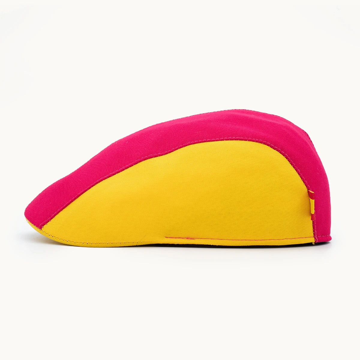 gorra rojo y amarillo vista lateral diseño capote